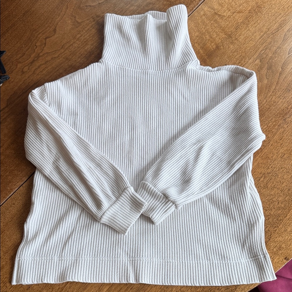 Gap sweatshirt